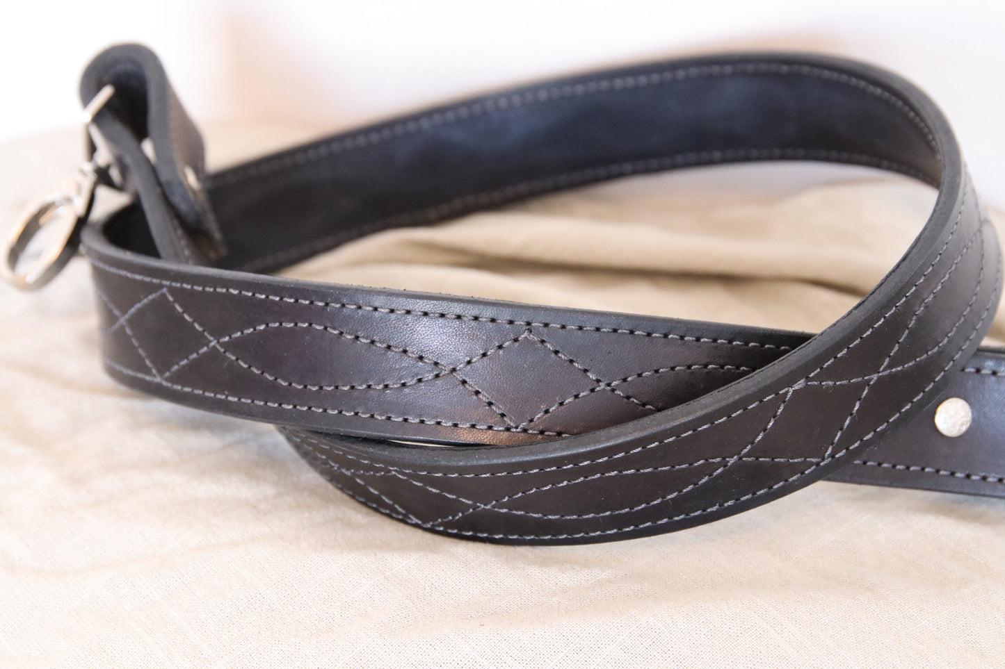 Black Rope Can Strap
