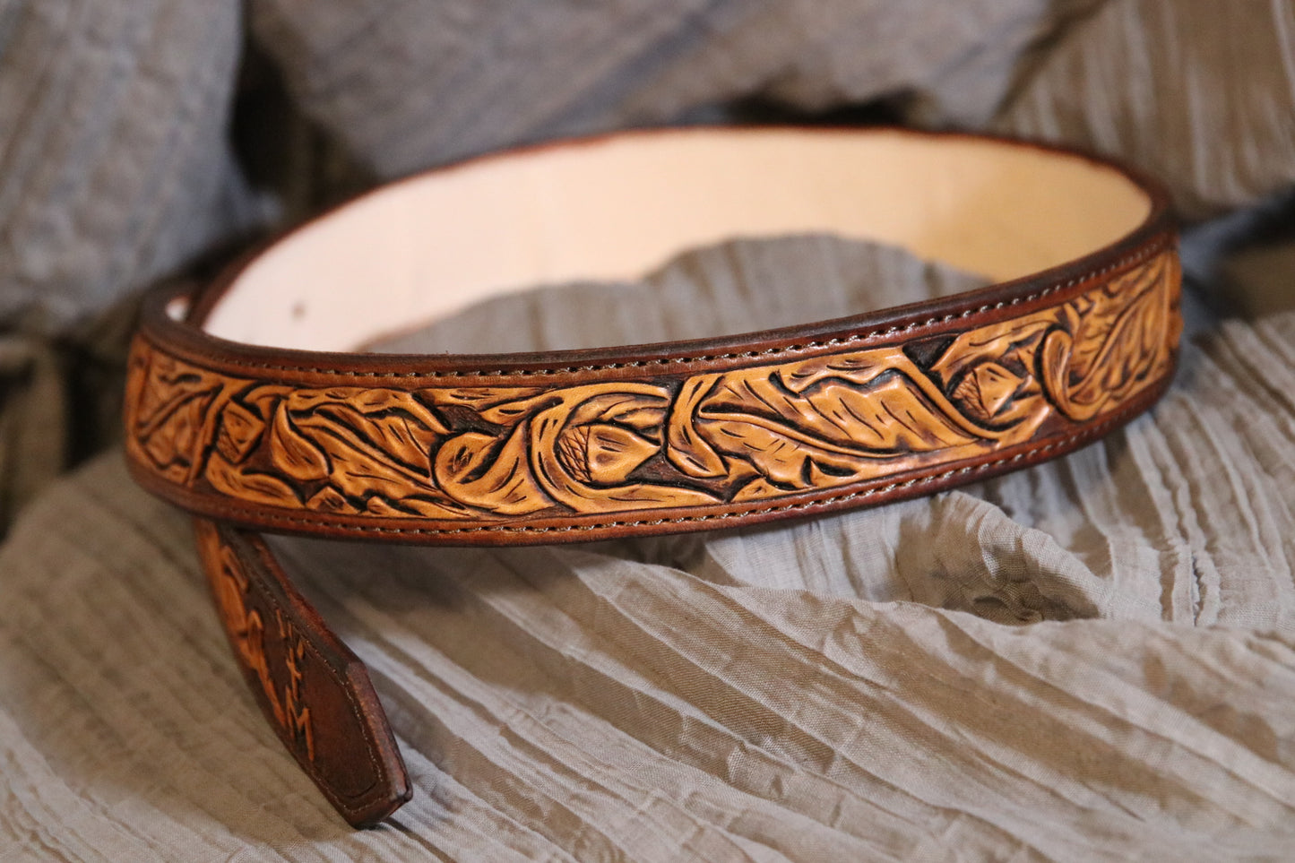 Tooled Men's Oak Leaf Belt
